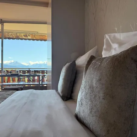 Apartamento Vue Panoramique, Piscine, Spa, In-out & Golf A L'hotel De L'etrier A Crans Montana