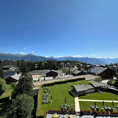 Vue Panoramique, Piscine, Spa, In-out & Golf A L'hotel De L'etrier A Crans Montana Apartamento Lens