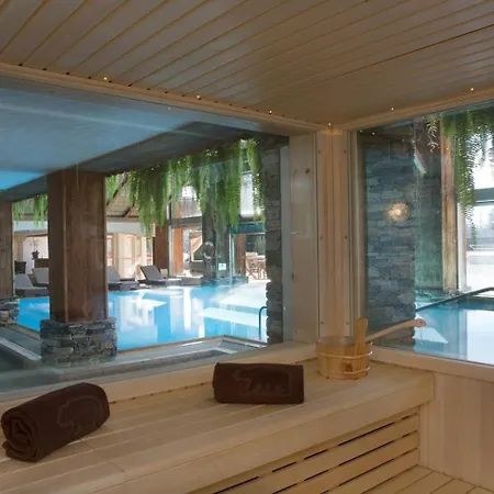 Vue Panoramique, Piscine, Spa, In-out & Golf A L'hotel De L'etrier A Crans Montana *